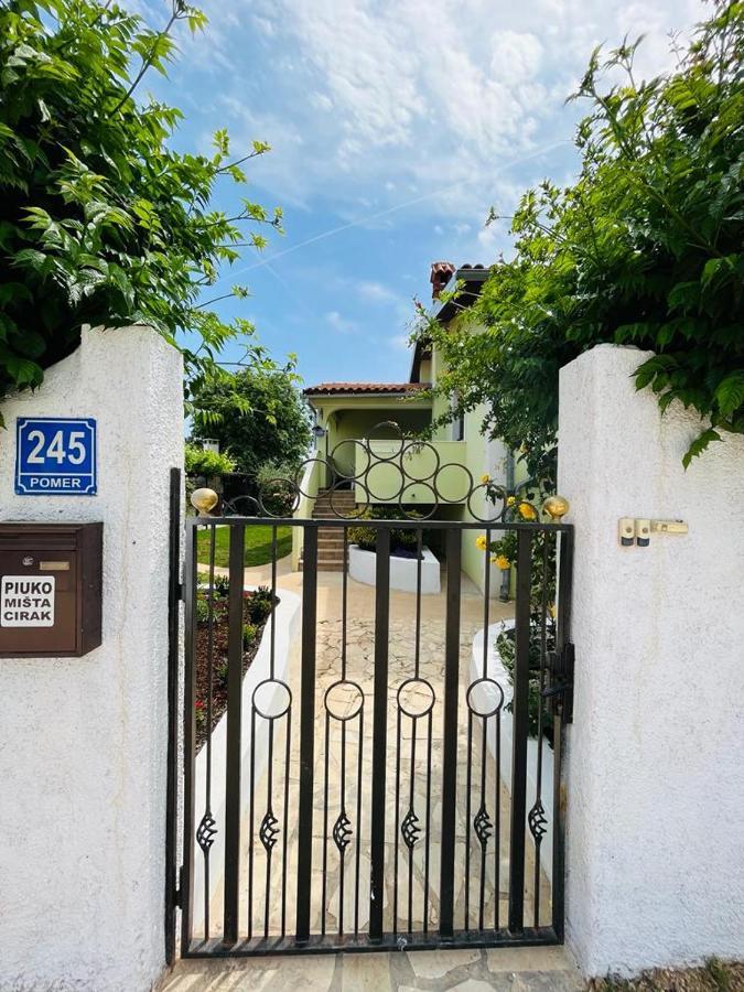 Pomerino Apartmans מראה חיצוני תמונה